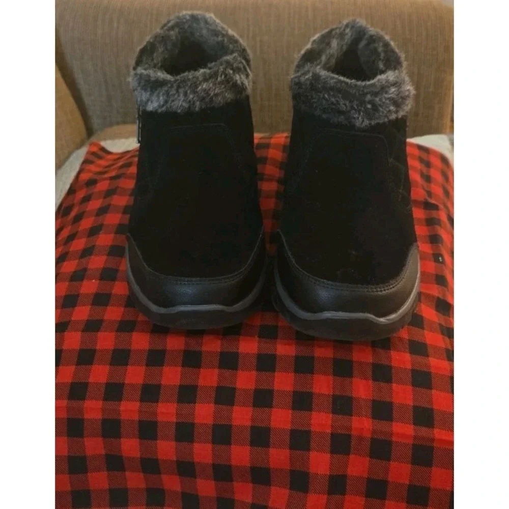 Skechers‎ Relax Fit Memory Foam Air Cool Fur Trim Ankle Boots Black SZ 8.5M NWOT